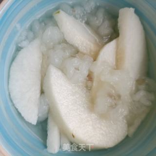 彩虹梨炖雪蛤的做法步骤：4