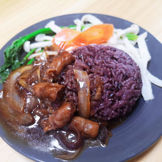日式紫米肥牛饭的做法