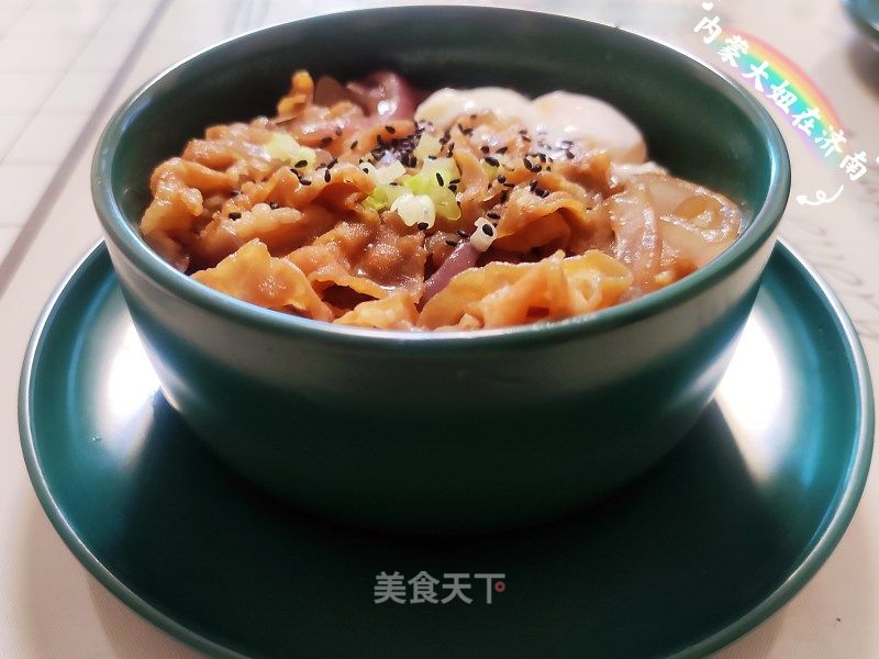 牛肉丼（牛肉饭）的做法