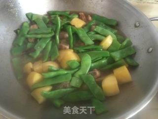 排骨焖东北扁豆的做法步骤：9