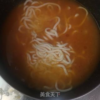 黑椒鸡腿肉番茄乌冬面的做法步骤：8