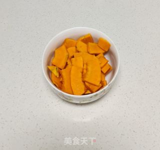 南瓜杏仁露的做法步骤：1