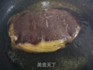 煎西冷牛排的做法步骤：3