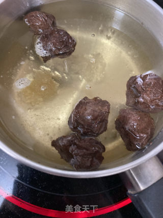 甜梅番茄氣泡水的做法步骤：2