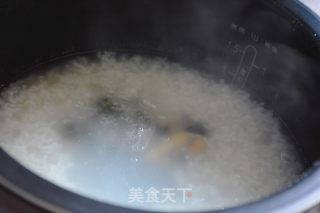 皮蛋瘦肉粥的做法步骤：7