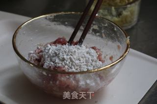 西红柿肉丸豆腐汤的做法步骤：2