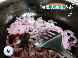 牛肉丼（牛肉饭）的做法步骤：4