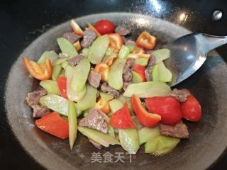 佛手瓜炒牛肉的做法步骤：8