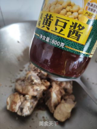 四季豆酱焖龙骨的做法步骤：6