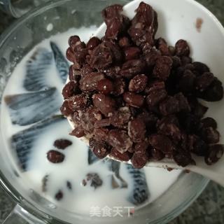 红豆烧仙草奶茶的做法步骤：9