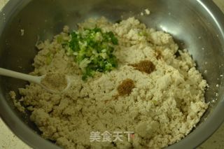 炸豆腐圆子的做法步骤：2