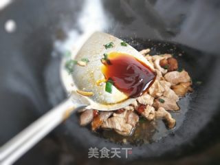 东北黄瓜干炒肉的做法步骤：7