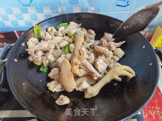 小鸡炖蘑菇的做法步骤：18