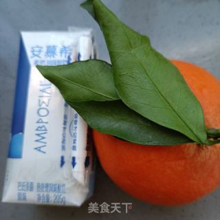 枇杷蜜果冻橙奶昔的做法步骤：1