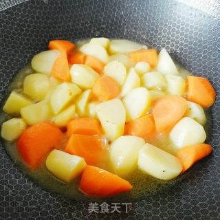 牛腩烧土豆和胡萝卜的做法步骤：13