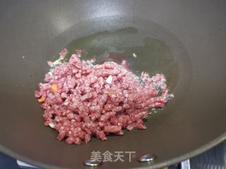 牛肉番茄沙司意大利面的做法步骤：7