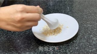 奶香南瓜燕麦粥的做法步骤：1