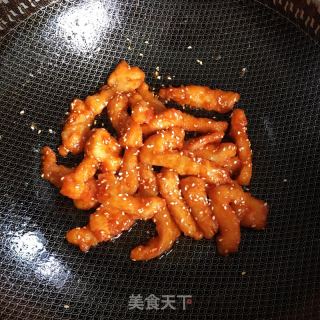 糖醋里脊的做法步骤：10