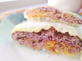 肉松饭团的做法步骤：4