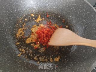 炒虾的华丽升级——避风塘炒虾的做法步骤：7