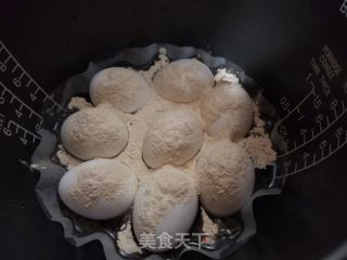 电饭锅韩式烤鸡蛋的做法步骤：5