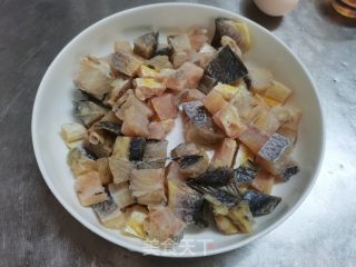 黄鱼鲞蒸鸡蛋的做法步骤：2