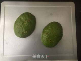 亚麻籽桂圆抹茶软欧的做法步骤：16