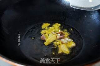 小鸡炖蘑菇的做法步骤：5