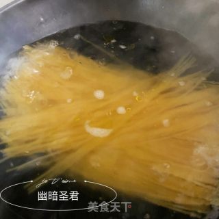 简版意大利面的做法步骤：2