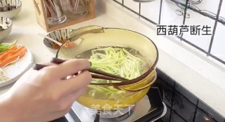 小石窖私房菜韩式拌饭的做法步骤：11