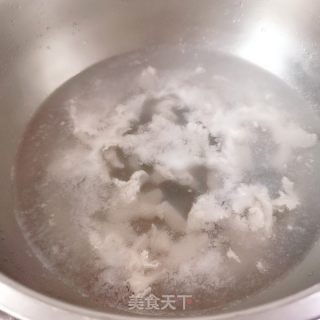 黄花菜肉片汤的做法步骤：7