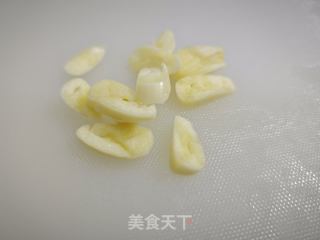 清炒迟菜心的做法步骤：1