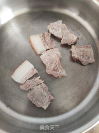 香菜荆芥炒回锅肉的做法步骤：4